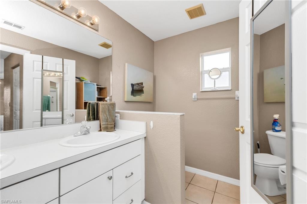 24208 Buckingham WAY photo 15