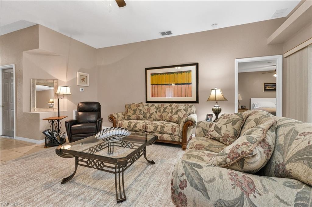 24208 Buckingham WAY photo 11