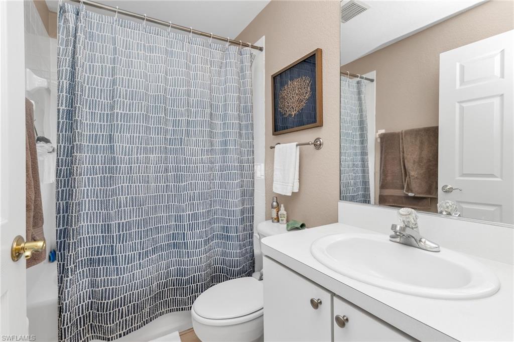 24208 Buckingham WAY photo 19