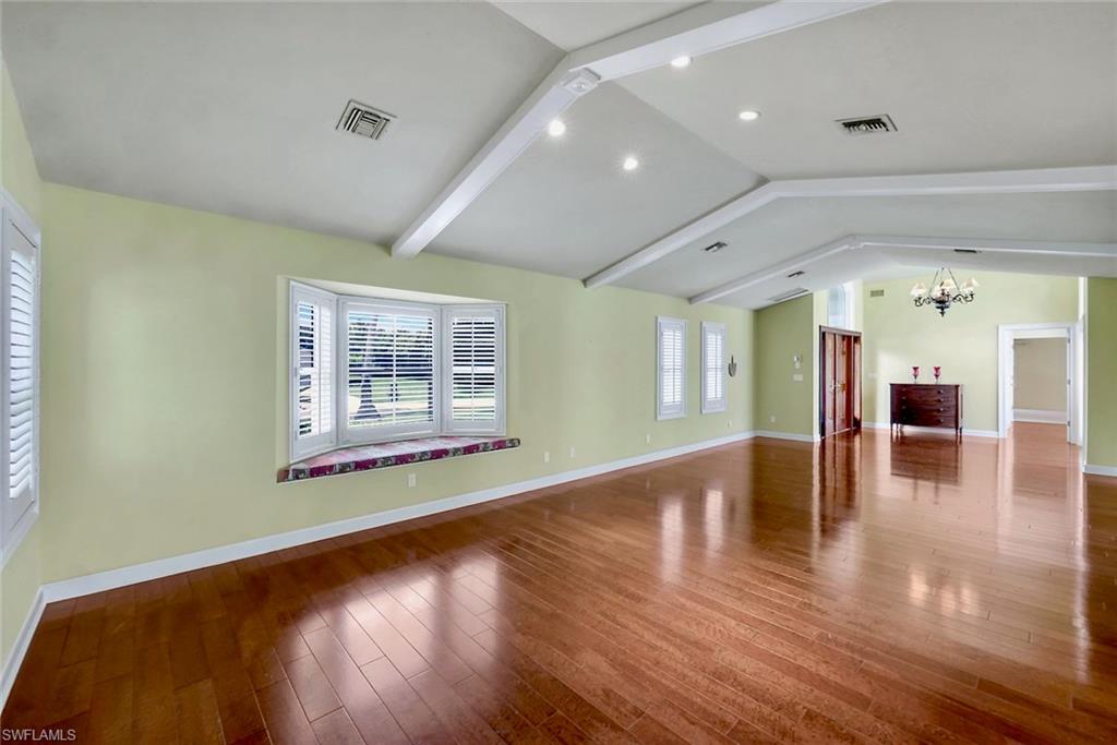 675 Murex DR photo 10