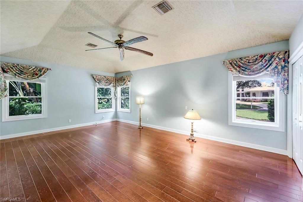 675 Murex DR photo 21