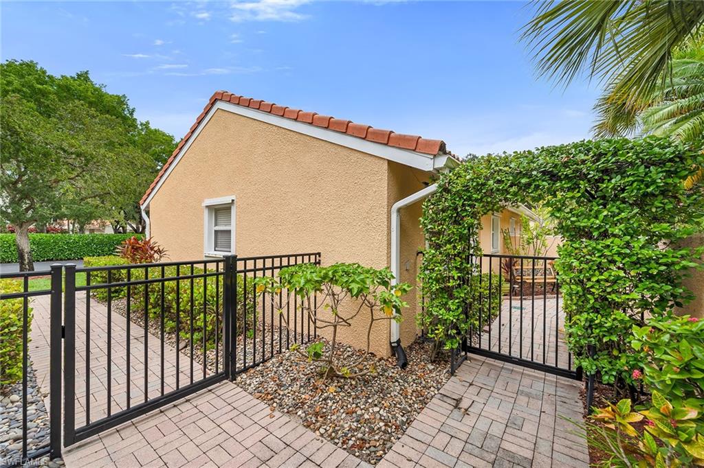2326 Magnolia LN 6104 photo 32