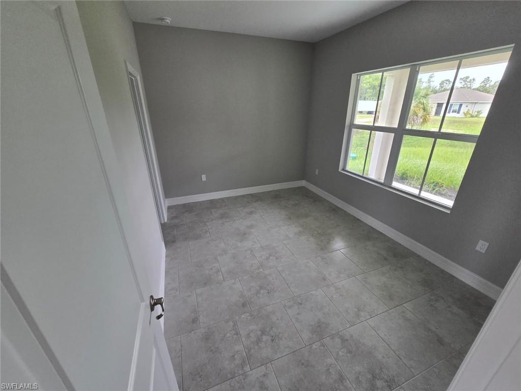 3207 68th ST W photo 11