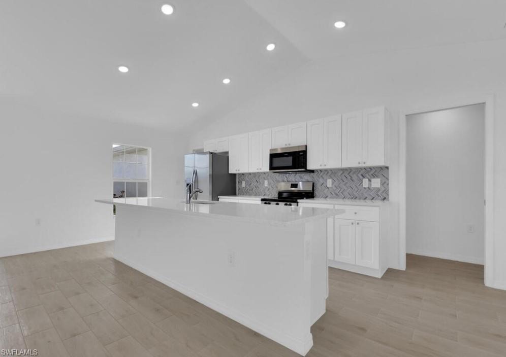 beautiful kitchen/cocina bonita