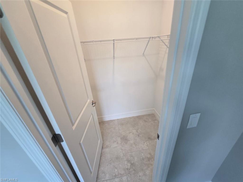 1021 Alcalde ST E photo 15