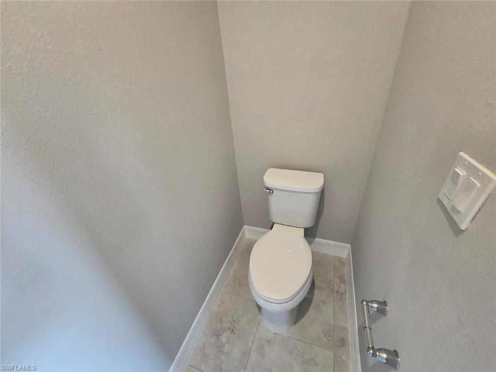 1021 Alcalde ST E photo 19