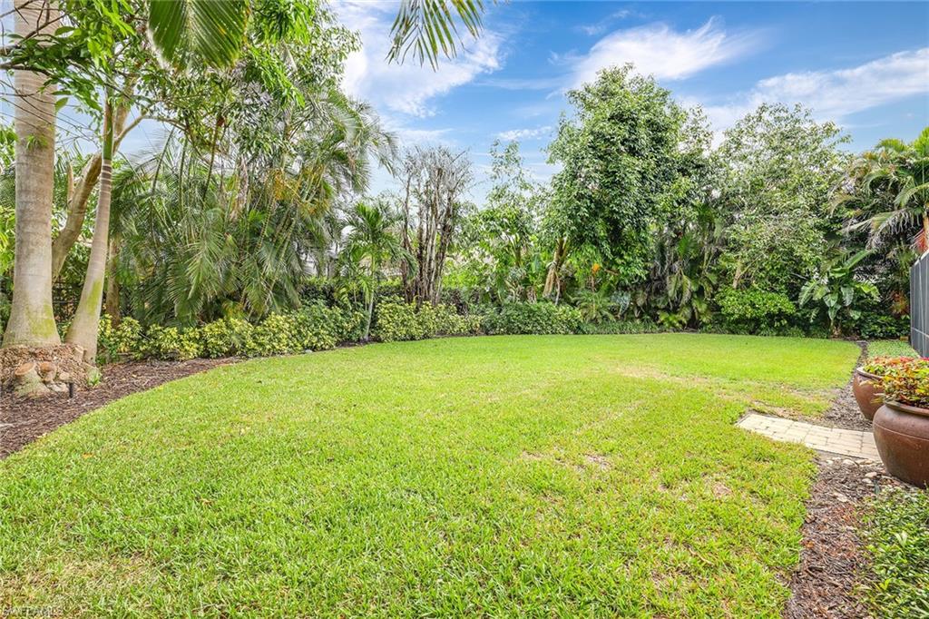 675 Harbour DR photo 31