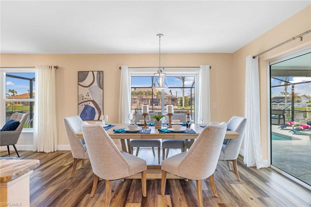 The dining area overlooks the lanai and has seating for 6