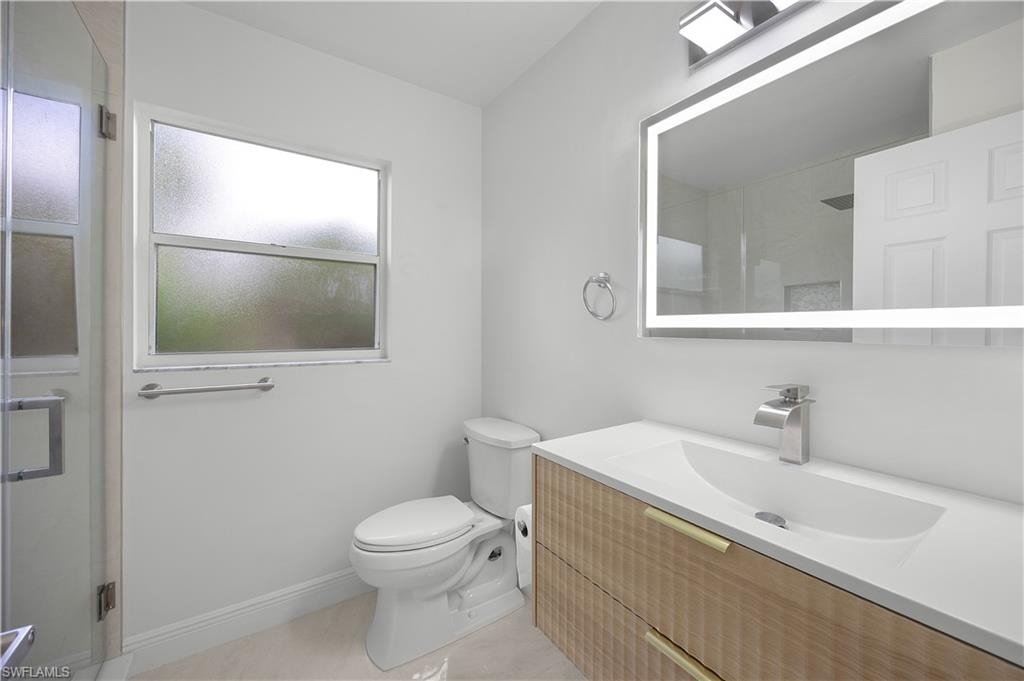 2nd Floor Main bathroom