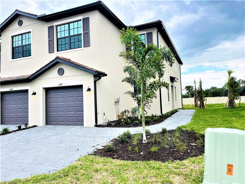 14237 Pine Lodge LN