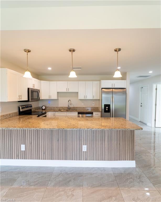 941 Jaguar BLVD
