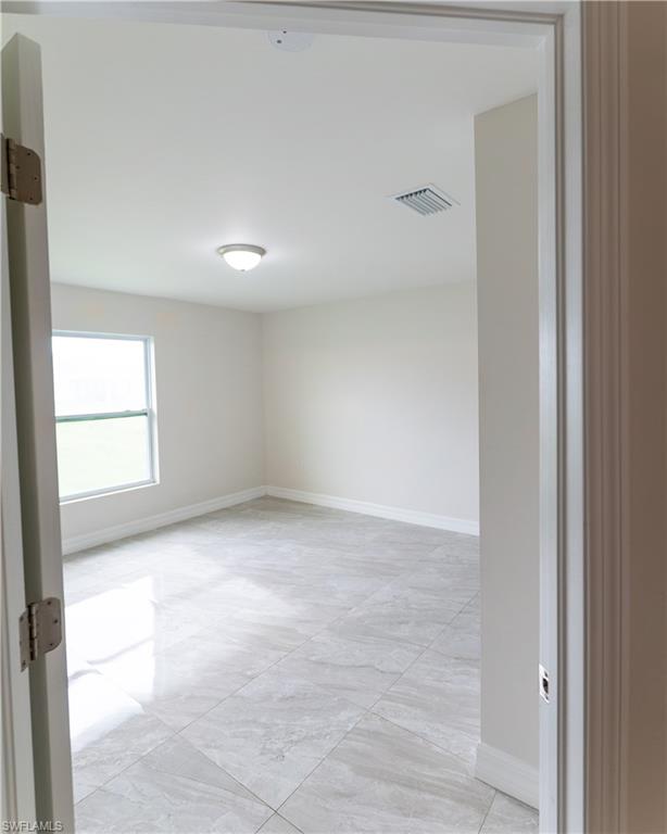 941 Jaguar BLVD photo 7