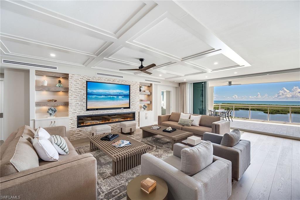 Entertainment Area with Fire Feature
