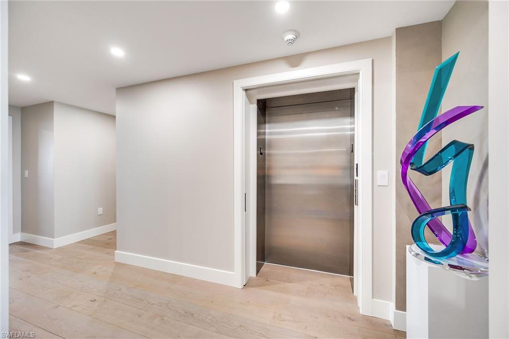 Private Elevator
