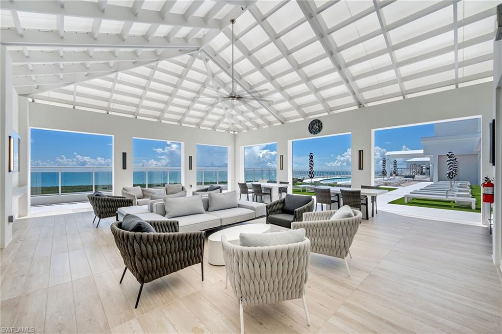 Sky Lounge