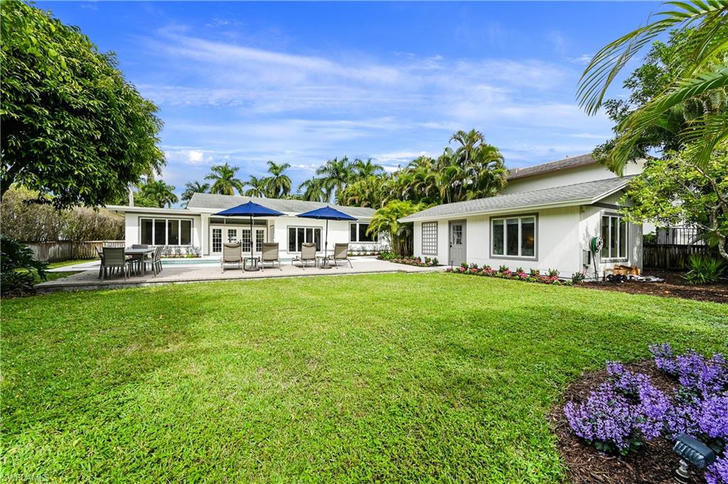 Fenced BackYard/ Heated Pool / Guest House