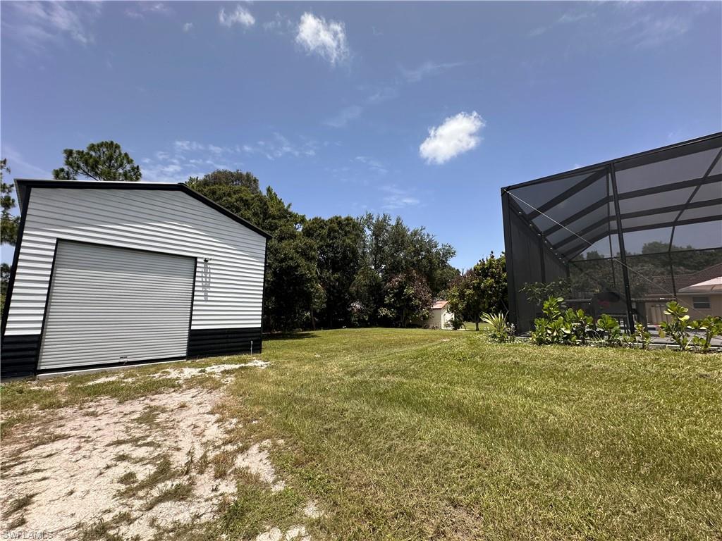 613 Hibiscus AVE photo 16