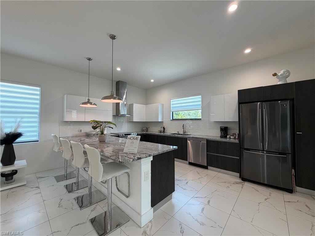 4064 Full Moon CT photo 6