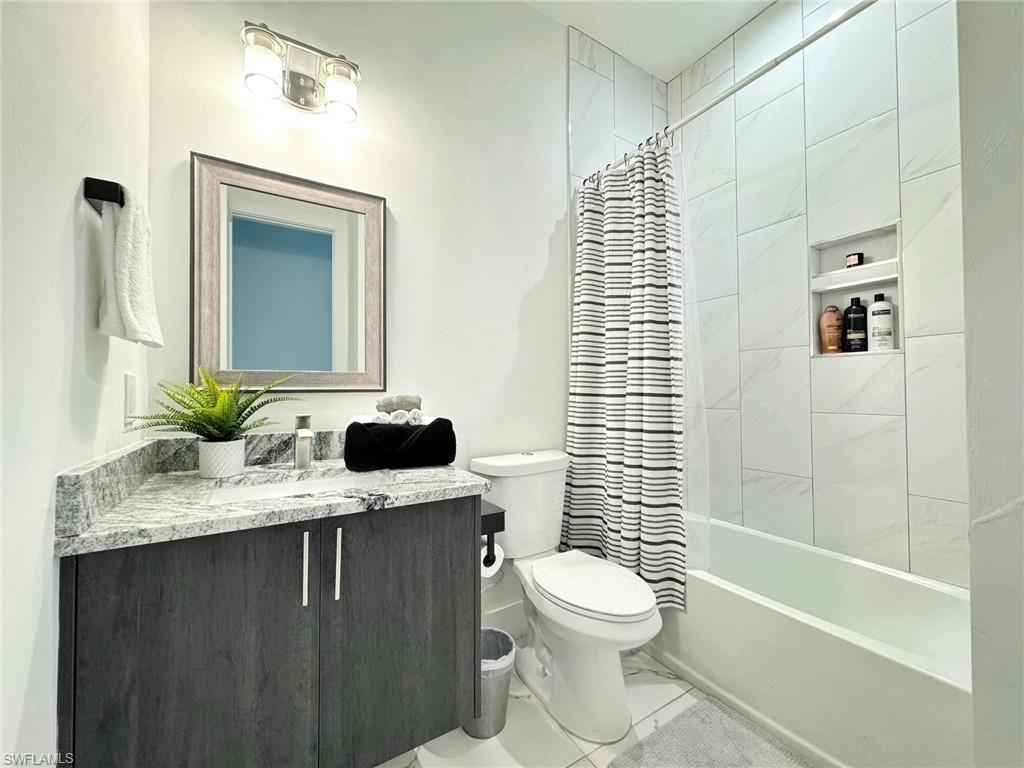 4064 Full Moon CT photo 24