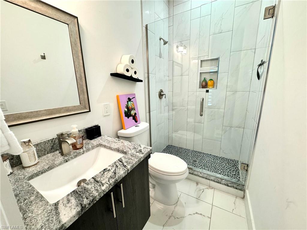 4064 Full Moon CT photo 21