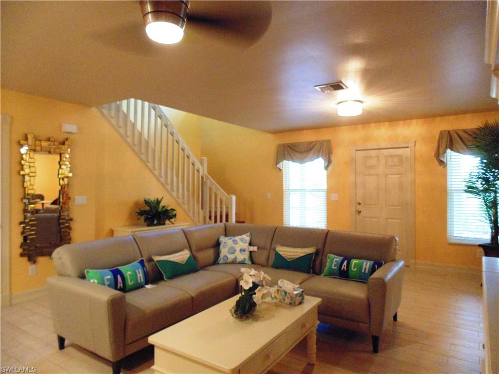 1120 SE 33 TER photo 12