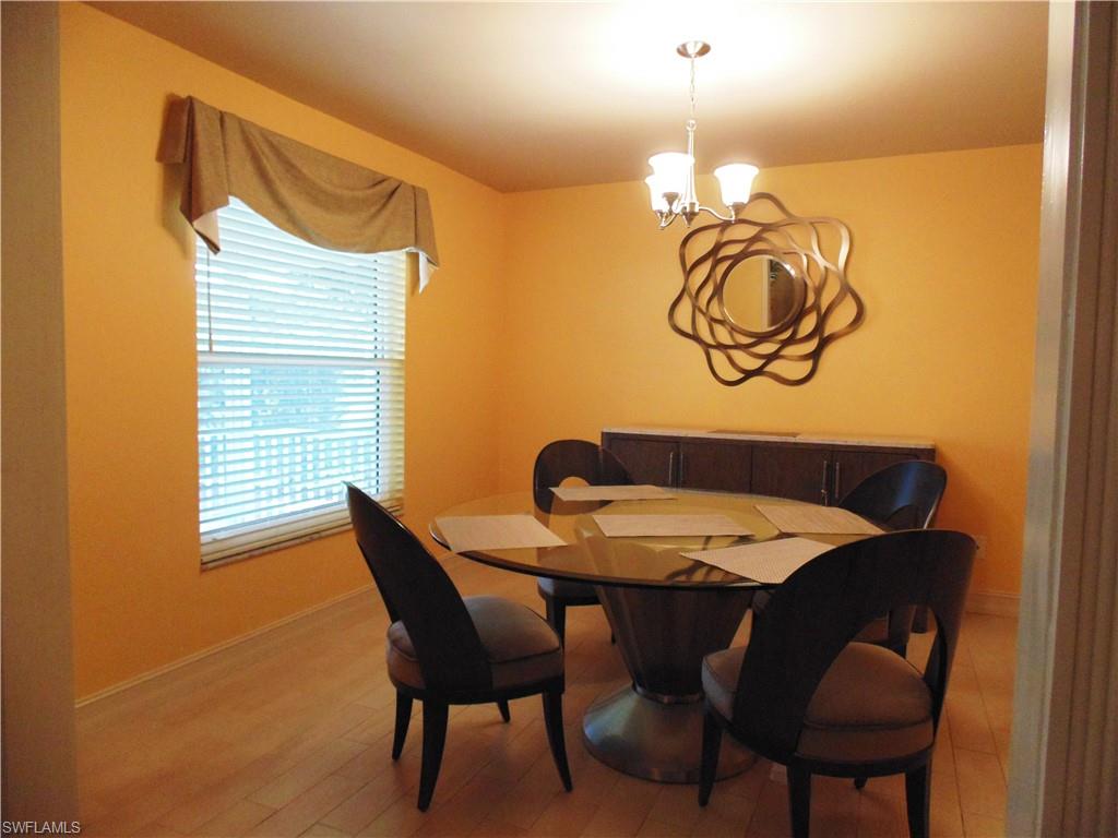1120 SE 33 TER photo 10