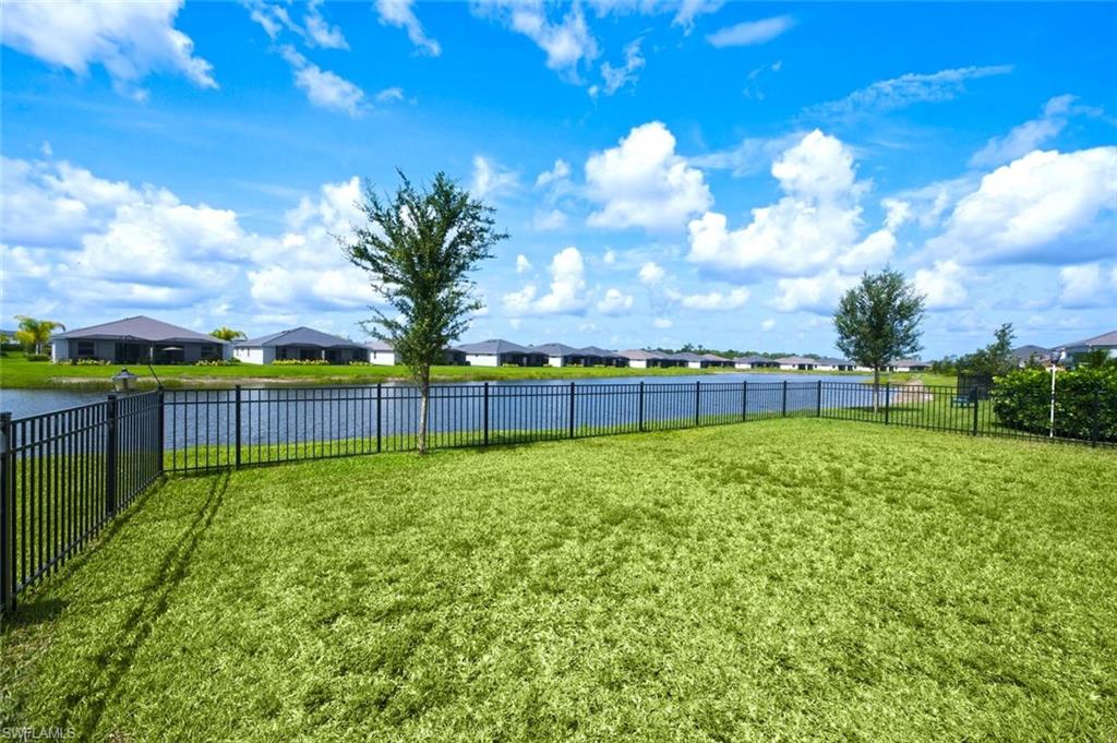 2294 Avocado LN photo 27