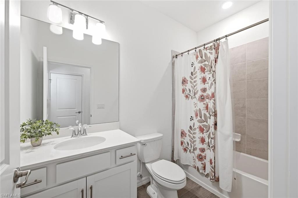 2294 Avocado LN photo 20