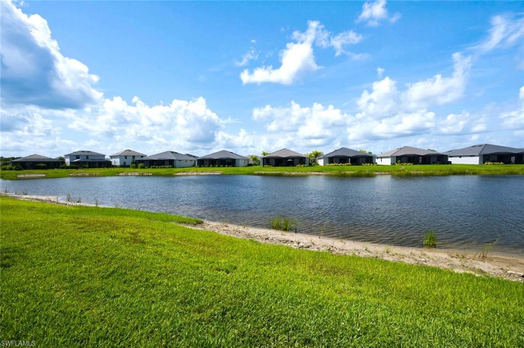 2294 Avocado LN photo 31