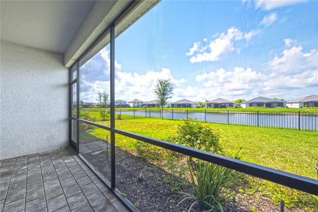 2294 Avocado LN photo 25