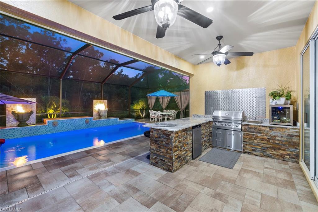 LANAI/POOL/OUTDOOR KITCHEN