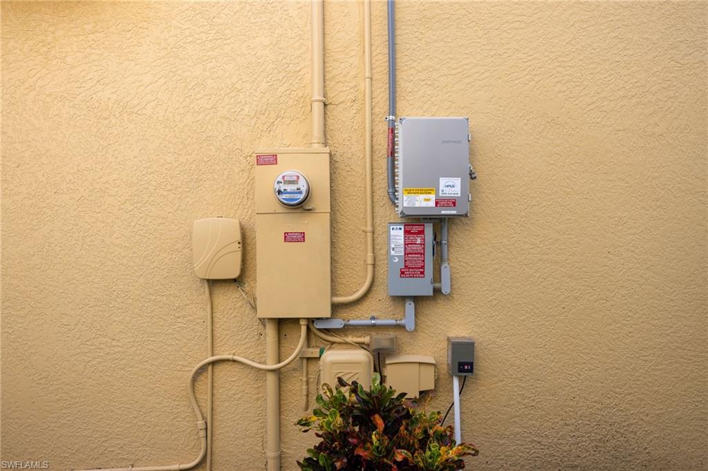 SOLAR PANEL BOX