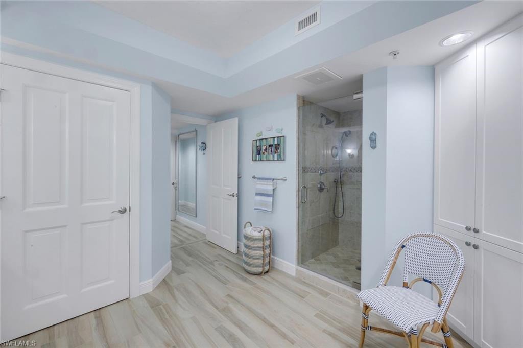 1060 BORGHESE LN 1404 photo 17