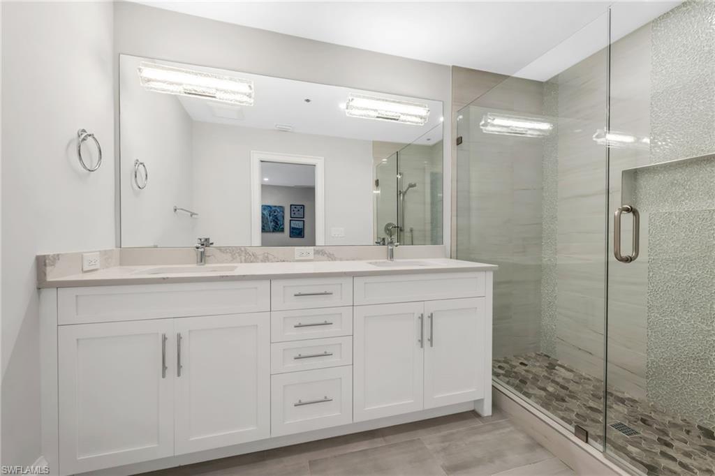 569 PARK SHORE DR G5 photo 17