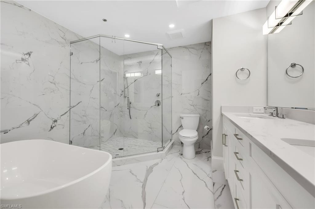 569 PARK SHORE DR G5 photo 15