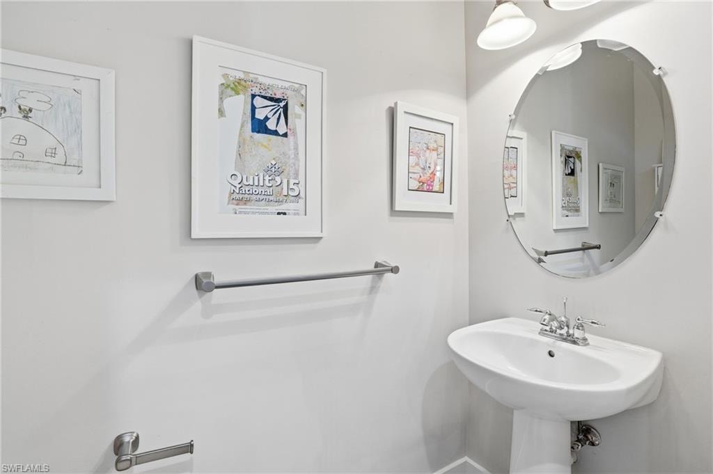15671 Marcello CIR 124 photo 28
