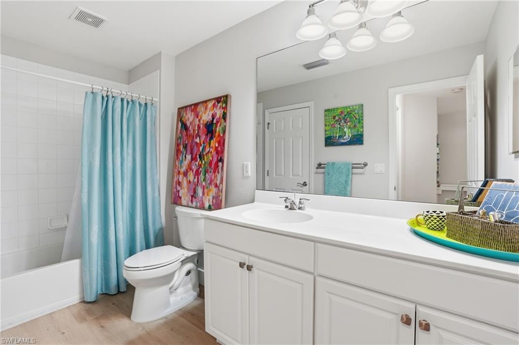 15671 Marcello CIR 124 photo 25