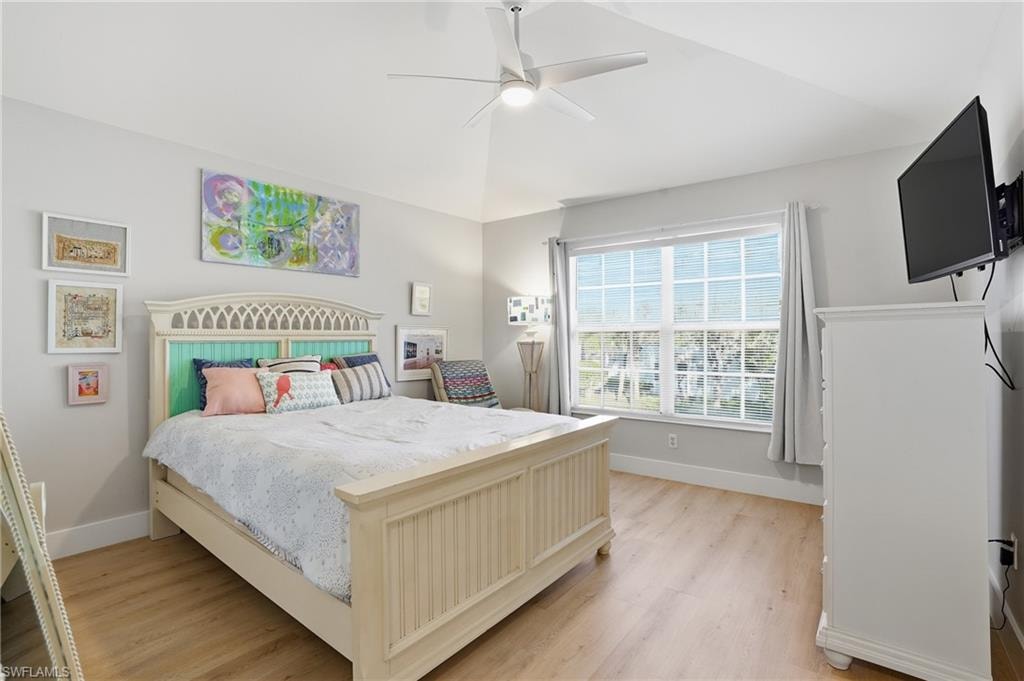 15671 Marcello CIR 124 photo 21