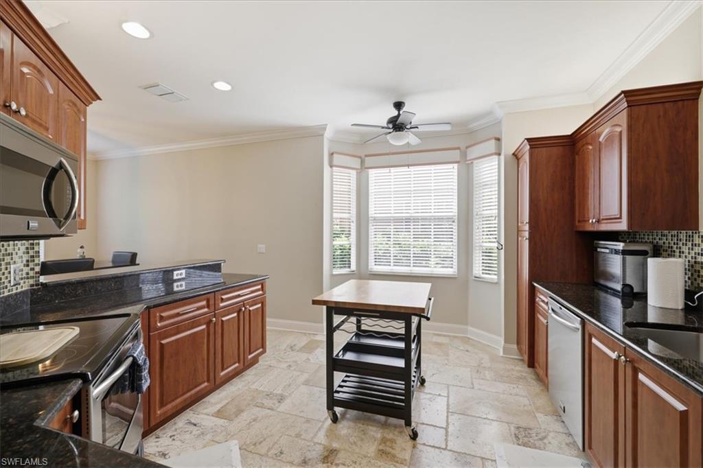 9361 Alamander CT 401