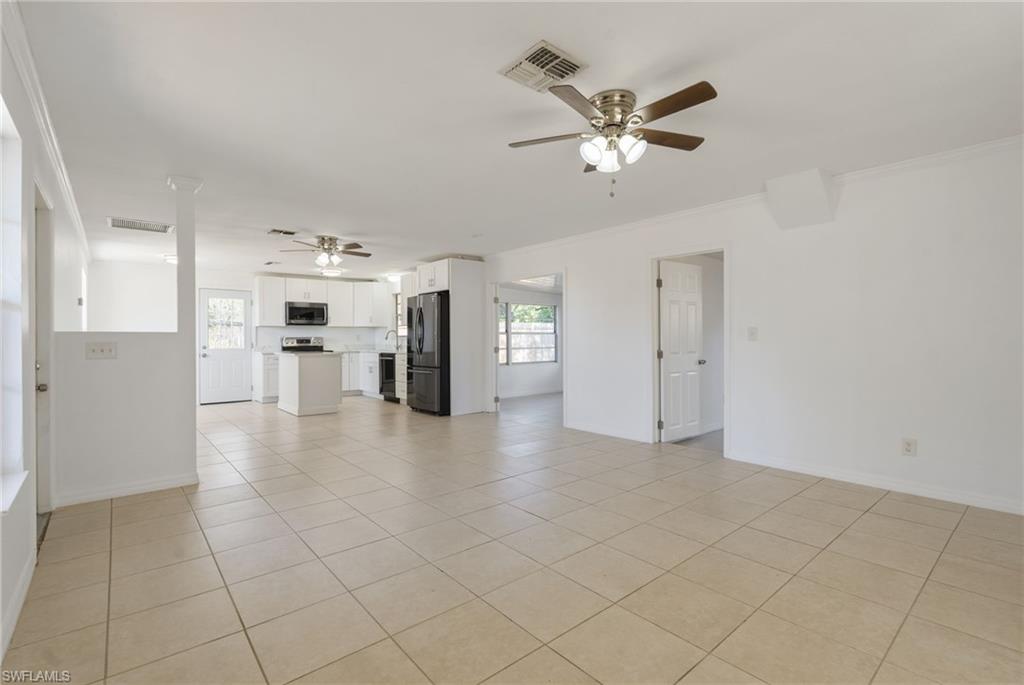 100 Contee DR