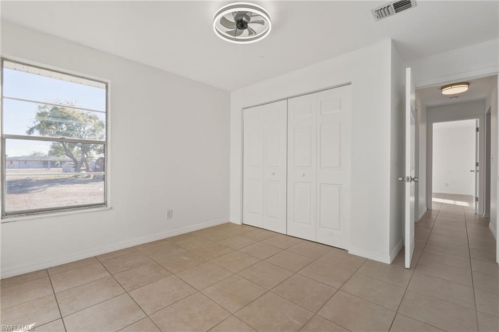 100 Contee DR photo 17