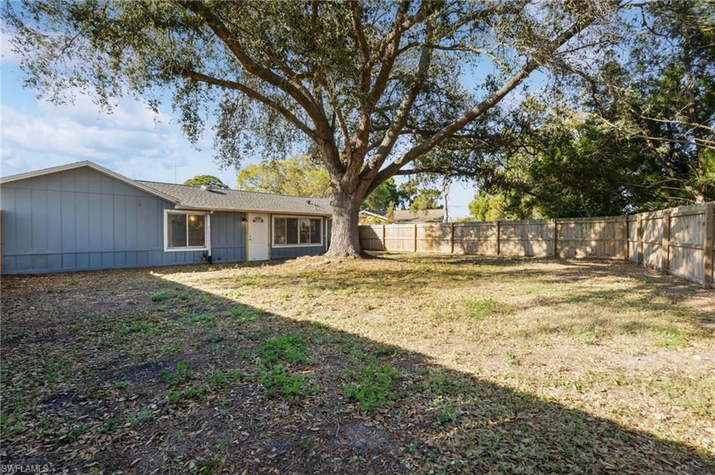 100 Contee DR photo 7