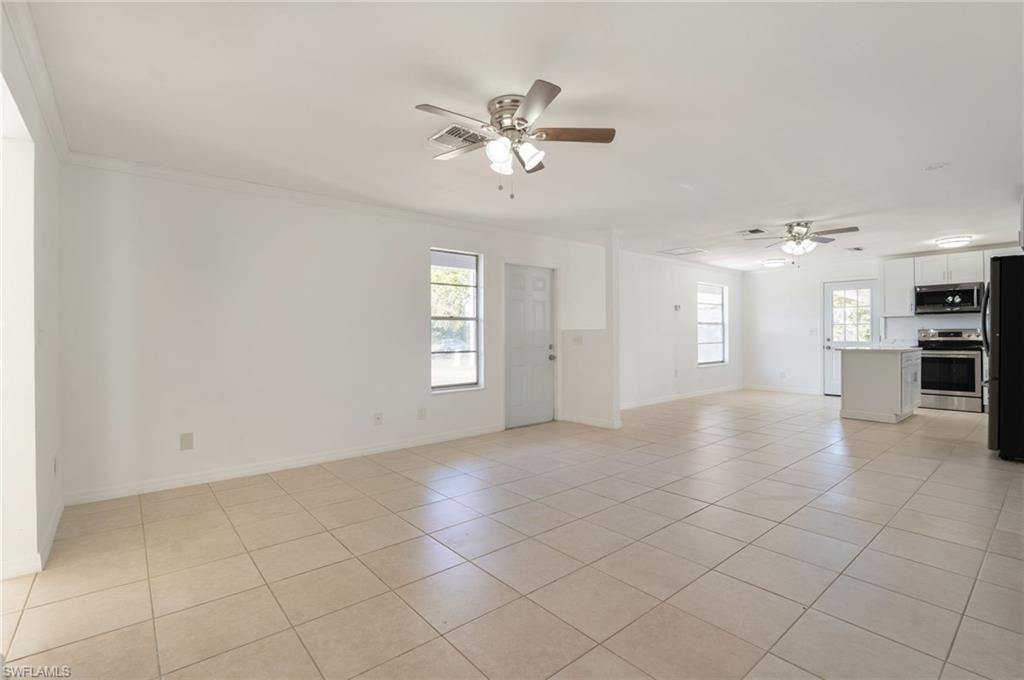 100 Contee DR