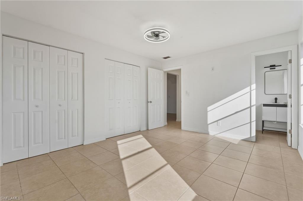 100 Contee DR photo 14