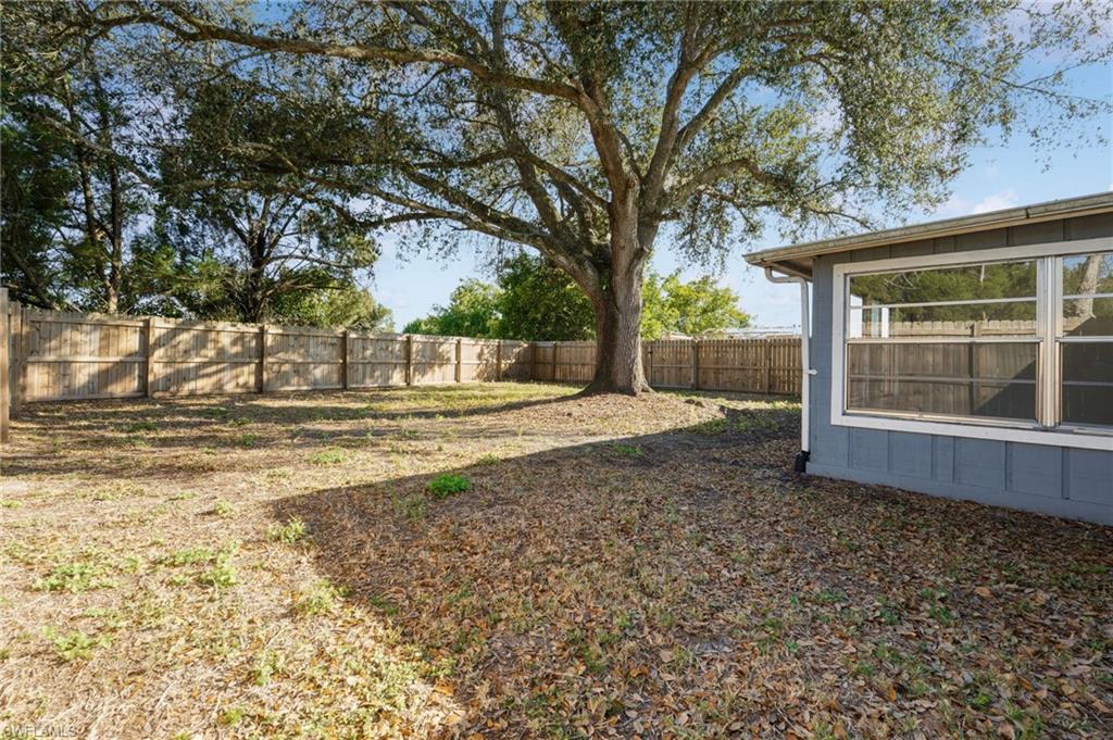 100 Contee DR photo 8