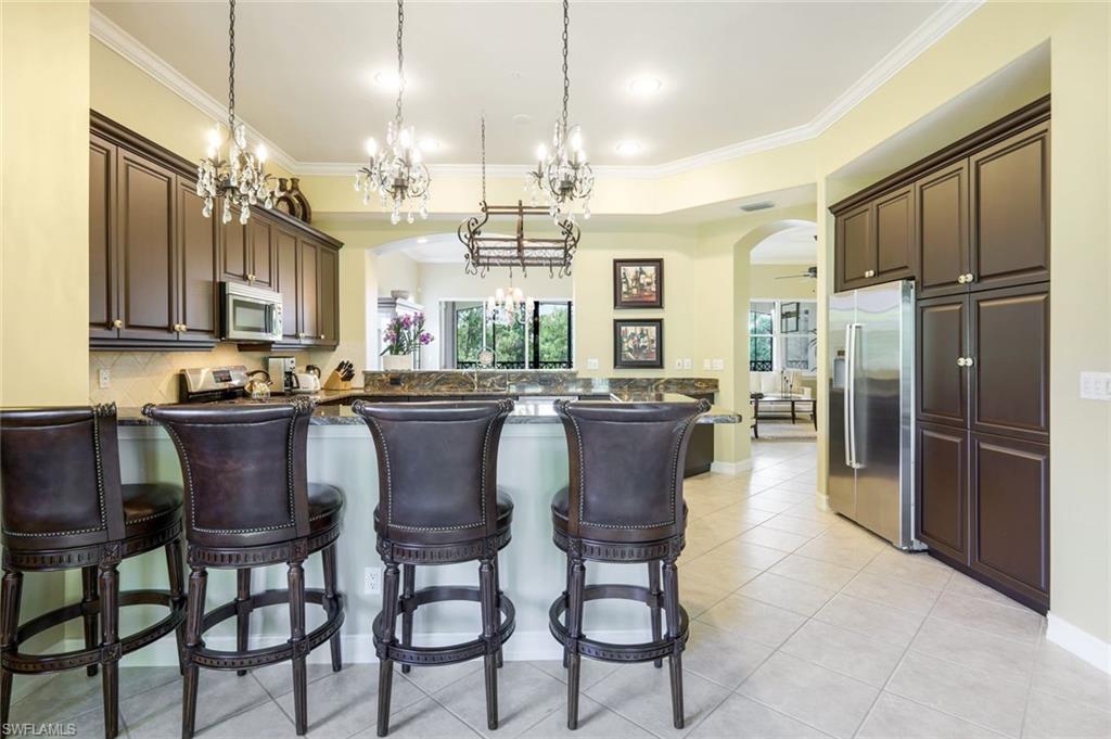 2826 Tiburon BLVD E 103 photo 8