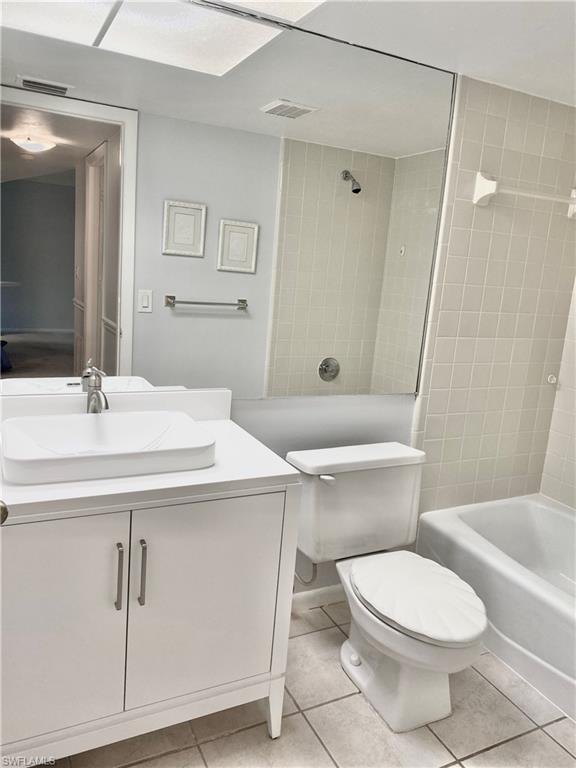 4955 Pepper CIR B-204 photo 12