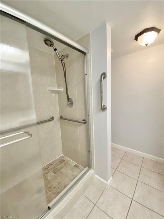 4955 Pepper CIR B-204 photo 10