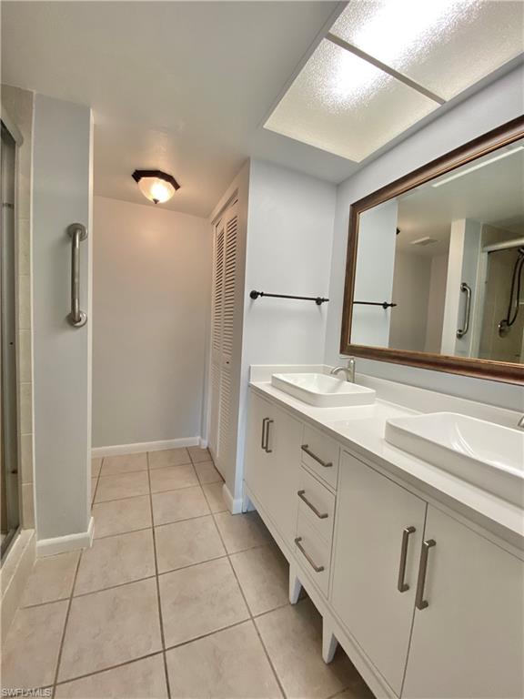 4955 Pepper CIR B-204 photo 8