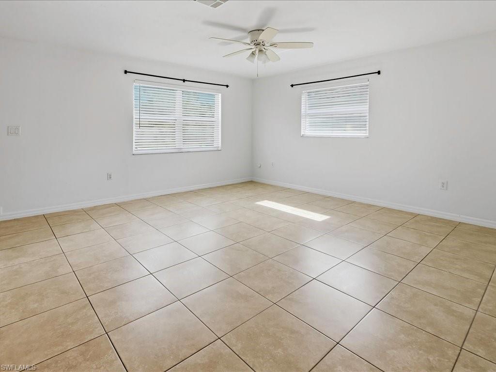 646 99th AVE N photo 6